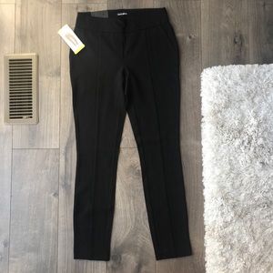 Hillary Radley Black Skinny Leggings